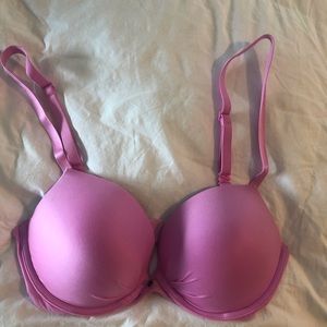 32DD Victoria’s Secret Plunge Bra